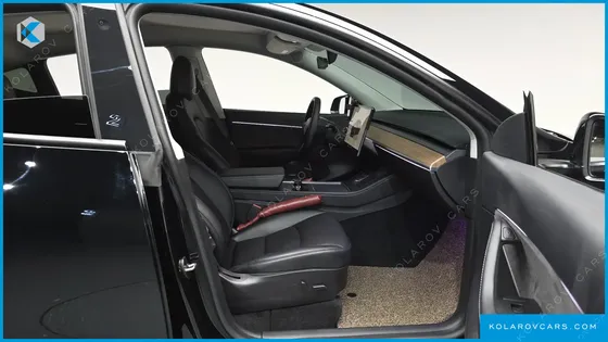 TESLA MODEL Y LONG RANGE AWD