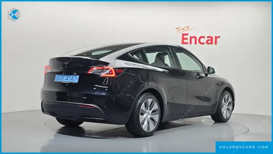 TESLA MODEL Y RWD