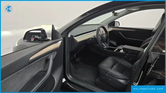 TESLA MODEL Y RWD