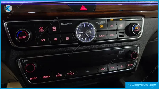 KIA K7 3.0 LPI LUXURY (RENTAL CAR)
