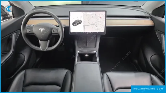 TESLA MODEL Y STANDARD RANGE RWD