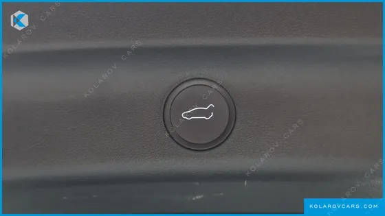 TESLA MODEL Y STANDARD RANGE RWD