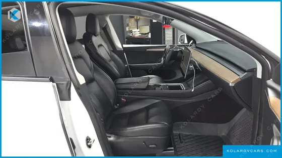 TESLA MODEL Y LONG RANGE AWD