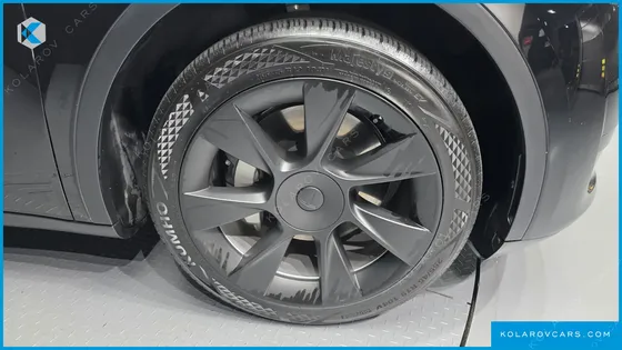 TESLA MODEL Y RWD