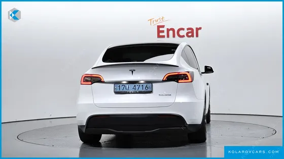 TESLA MODEL Y PERFORMANCE AWD