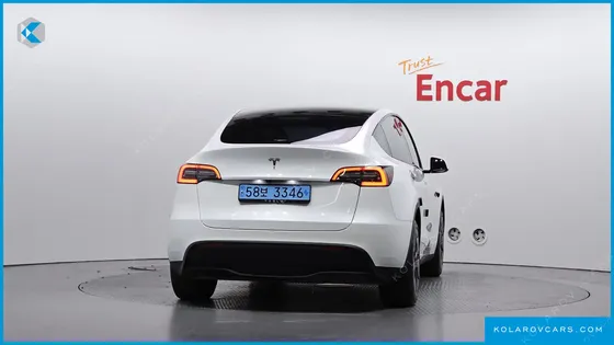 TESLA MODEL Y RWD