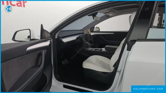 TESLA MODEL Y RWD