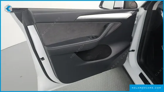 TESLA MODEL Y RWD