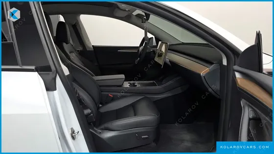 TESLA MODEL Y RWD