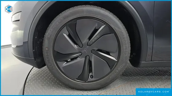 TESLA MODEL Y PREMIUM LONG RANGE AWD