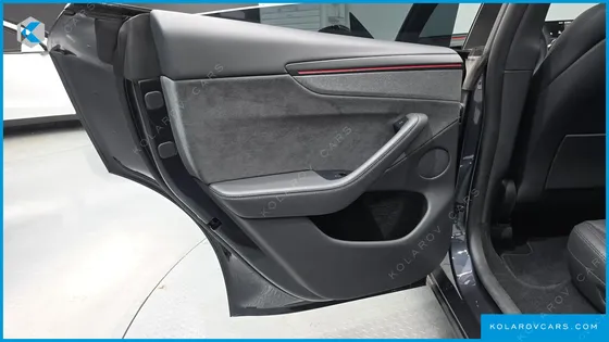 TESLA MODEL Y PREMIUM LONG RANGE AWD