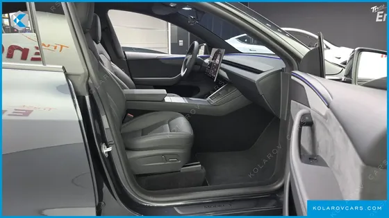 TESLA MODEL Y PREMIUM LONG RANGE AWD
