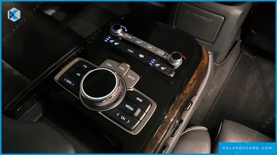 GENESIS G90 3.3 T AWD