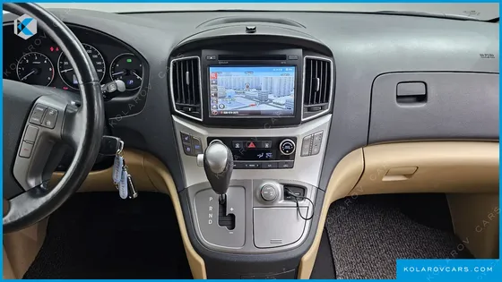 HYUNDAI STAREX 4WD LIMOUSINE