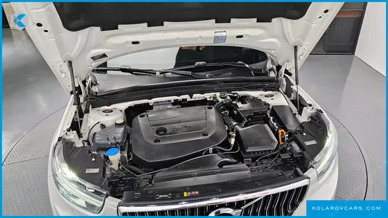 VOLVO XC40 B4 INSCRIPTION