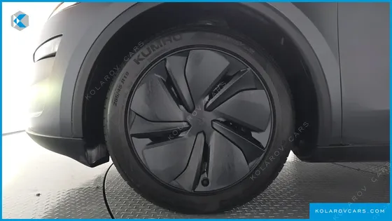 TESLA MODEL Y RWD