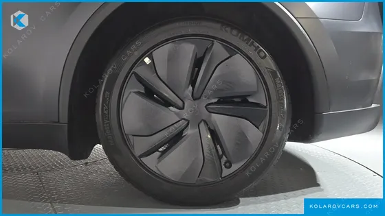 TESLA MODEL Y RWD