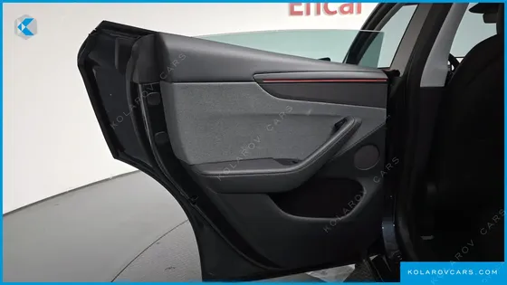 TESLA MODEL Y RWD