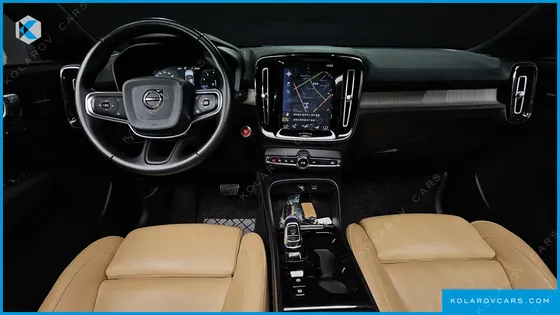VOLVO XC40 T4 INSCRIPTION