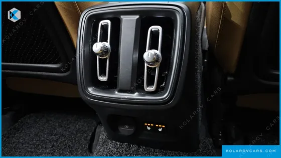 VOLVO XC40 T4 INSCRIPTION