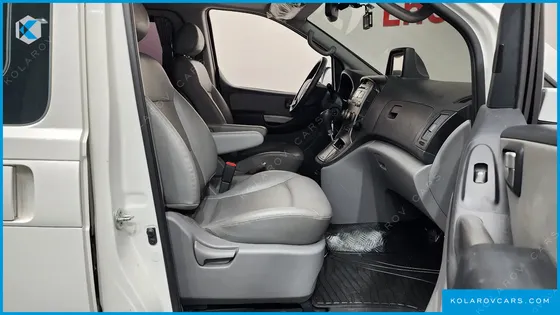 HYUNDAI STAREX CAMPING CAR