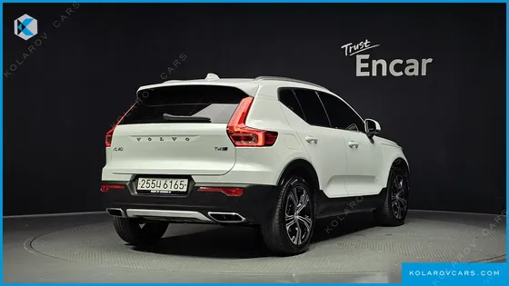 VOLVO XC40 T4 INSCRIPTION