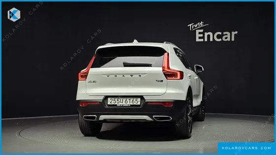 VOLVO XC40 T4 INSCRIPTION