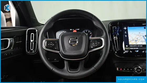 VOLVO XC40 T4 INSCRIPTION