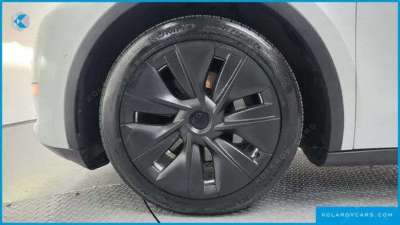 TESLA MODEL Y LONG RANGE AWD
