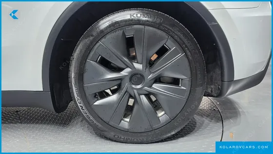 TESLA MODEL Y LONG RANGE AWD