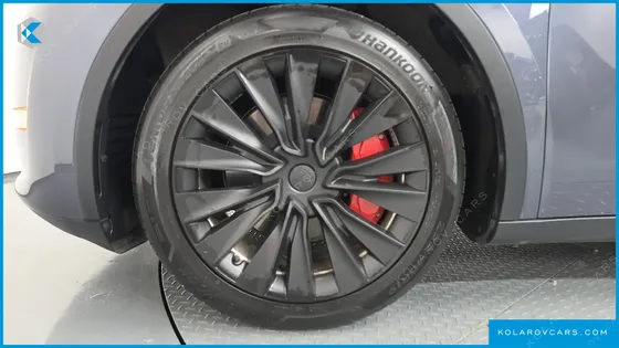 TESLA MODEL Y LONG RANGE AWD