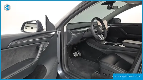 TESLA MODEL Y LONG RANGE AWD