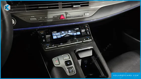 HYUNDAI GRANDEUR LE BLANC