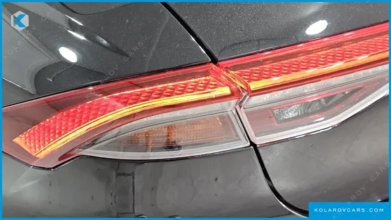 HYUNDAI GRANDEUR LE BLANC