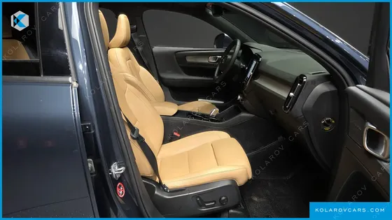 VOLVO XC40 B4 INSCRIPTION