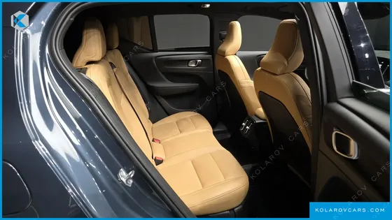 VOLVO XC40 B4 INSCRIPTION