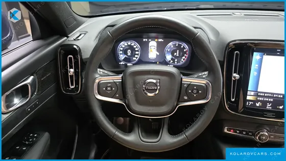 VOLVO XC40 B4 INSCRIPTION