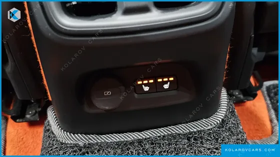 VOLVO XC40 T4 R-DESIGN