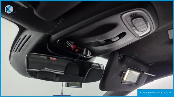 VOLVO XC40 B4 R-DESIGN