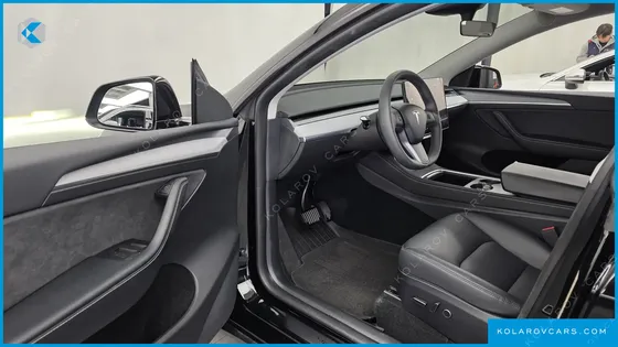 TESLA MODEL Y RWD