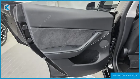 TESLA MODEL Y RWD