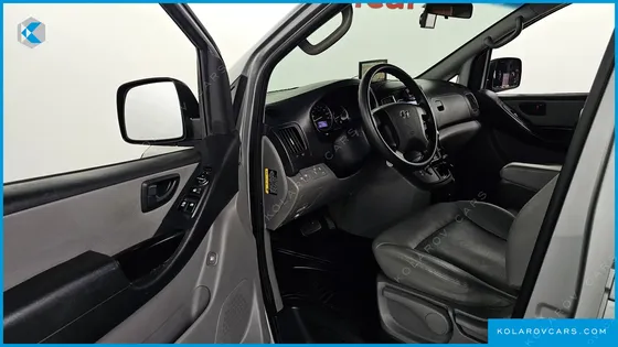 HYUNDAI STAREX CAMPING CAR