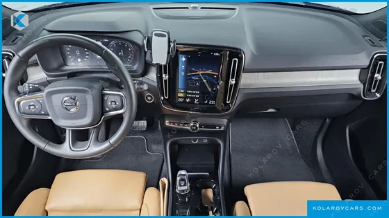 VOLVO XC40 T4 INSCRIPTION