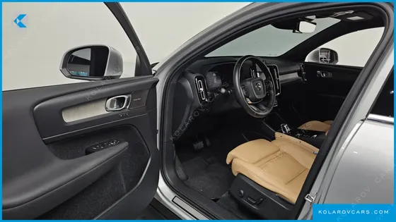 VOLVO XC40 T4 INSCRIPTION