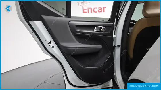 VOLVO XC40 T4 INSCRIPTION