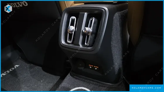 VOLVO XC40 T4 INSCRIPTION