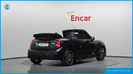 MINI COOPER CONVERTIBLE JCW