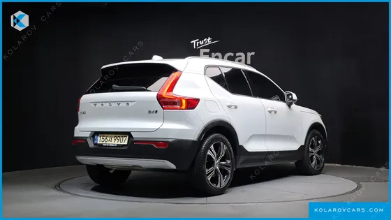 VOLVO XC40 B4 INSCRIPTION