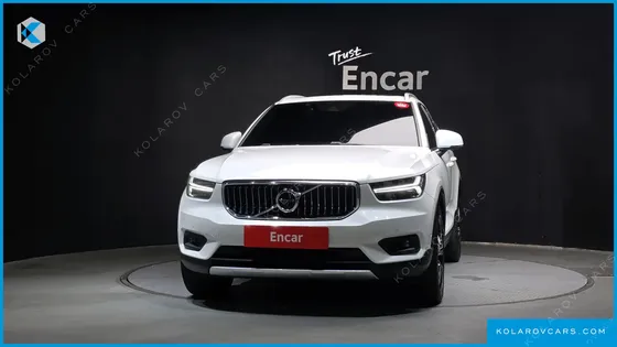 VOLVO XC40 B4 INSCRIPTION
