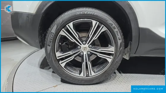 VOLVO XC40 B4 INSCRIPTION